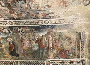 objects close up fresco.jpg 1